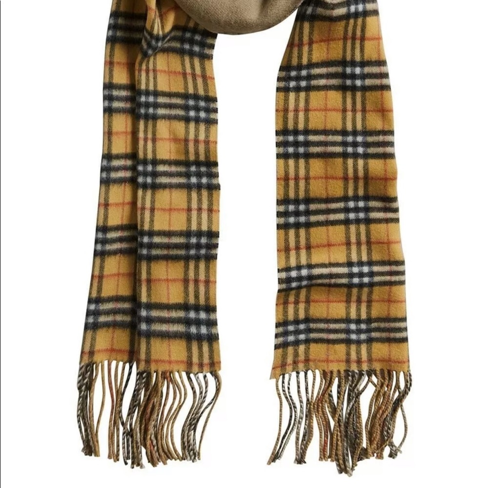🎁HP🎁 BURBERRY Reversible Double-faced Cashmere Scarf - Picture 7 of 11